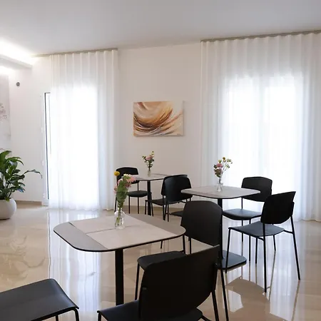 Domus Eterea Séjour chez l'habitant *